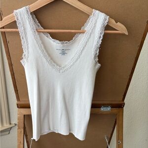 Brandy Melville White Fitted Sleeveless Tank Top